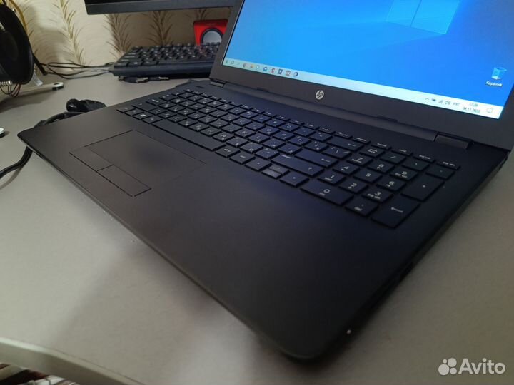 HP: 15.6, A6-9220, R5 m330, 6gb ddr4, ssd500