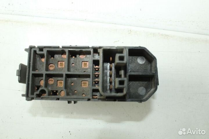 Кнопка стеклоподъемника toyota passo 05* KGC10