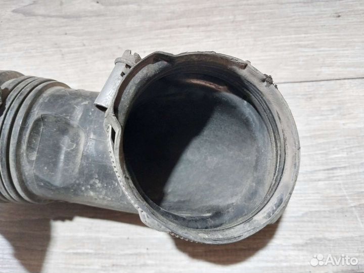 Патрубок воздушного фильтра Peugeot 308