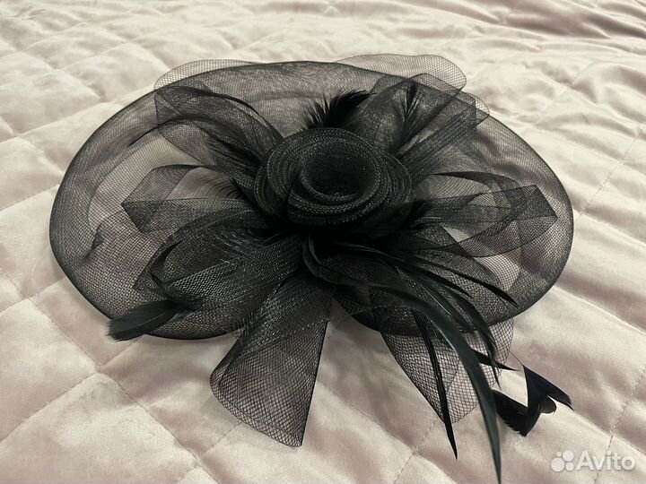 Шляпка с вуалью женская