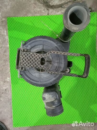 Корпус воздушного фильтра Volkswagen Transporter T