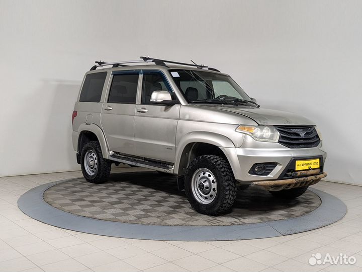 УАЗ Patriot 2.7 МТ, 2015, 165 000 км