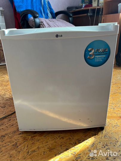 Холодильник маленький