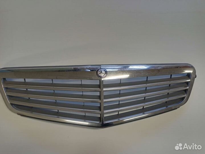 Решетка радиатора mercedes w204