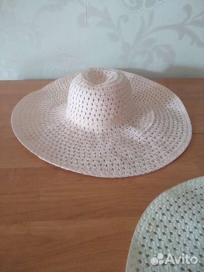 Шляпа с широкими полями