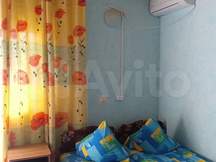 Комната 16 м² в 5-к., 1/2 эт.