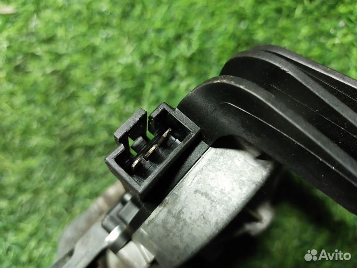 Моторчик стеклоочистителя задний Opel Astra GTC 3