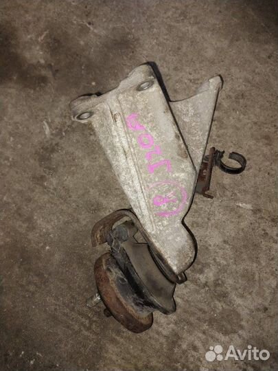 Подушка двигателя правая Suzuki Grand Vitara TD54W