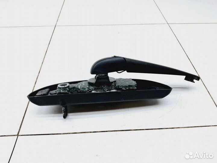 Поводок стеклоочистителя заднего Toyota Highlande