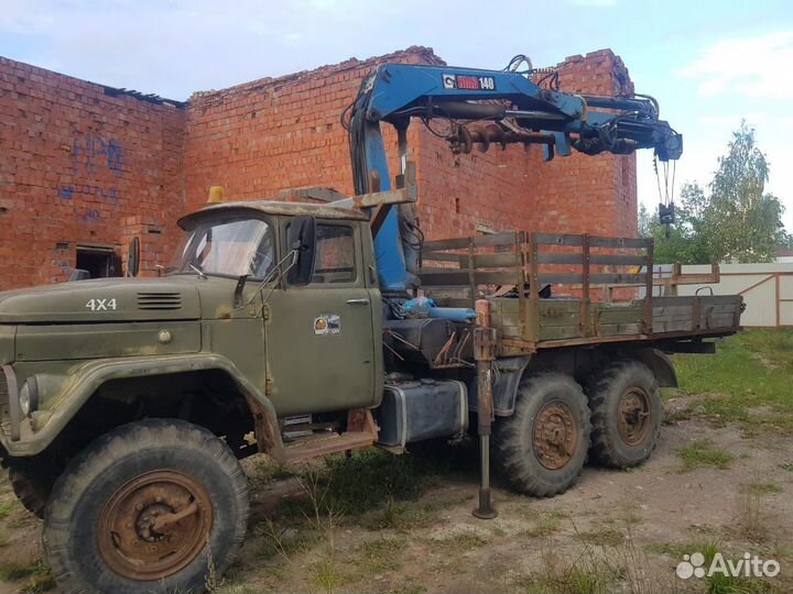 ЗИЛ 131 с КМУ, 1982