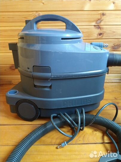 Моющий пылесос Philips Triathlon 1400Вт