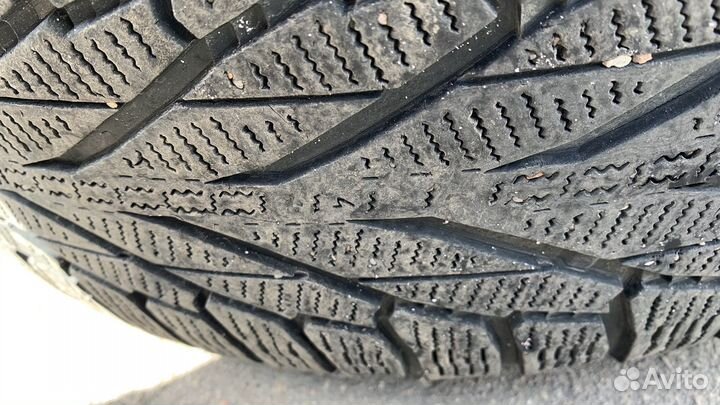 Nokian Tyres Hakkapeliitta R2 SUV 235/60 R18 107R