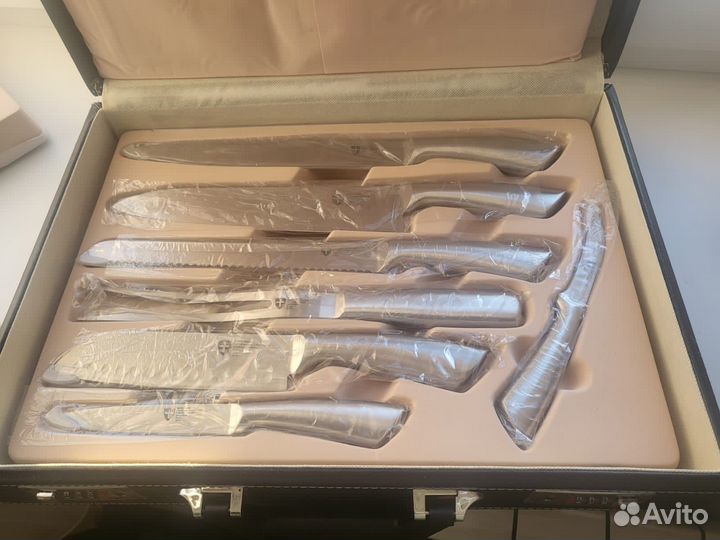 Набор столовых приборов с ножами Swiss Home 32 pcs