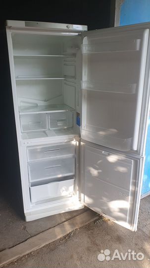 Холодильник Indezit