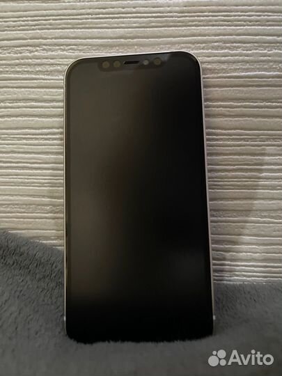 iPhone 12, 256 ГБ