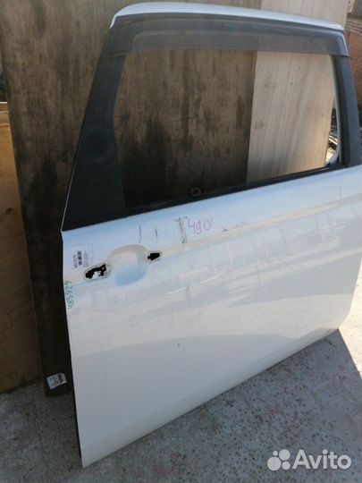 Дверь передняя левая Toyota Porte NCP141