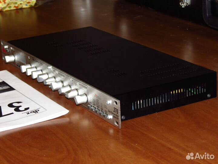 DBX 376 США преамп ламповый и dbx286s shure sm7b