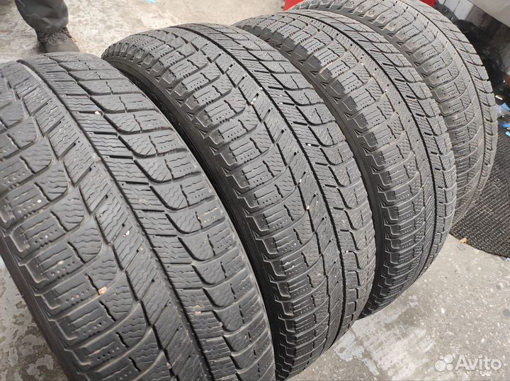 Michelin X-Ice XI3 195/65 R15