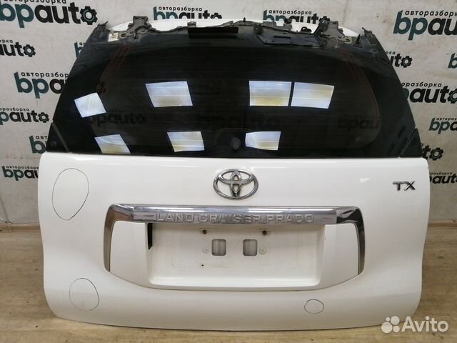 Крышка багажника 67005-60F50