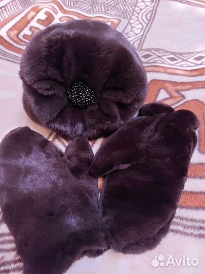 Норковая шапка и варежки