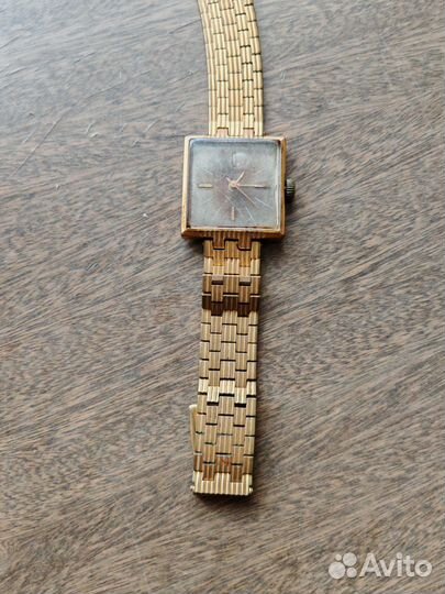 Часы наручные луч с позолотой СССР