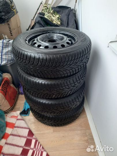 Колеса 195 65 R15 Nokian Tyres WR D3 Зима