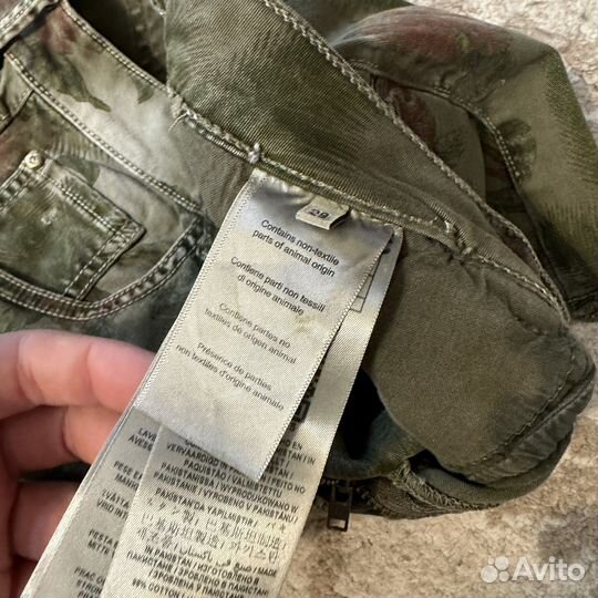 Женские шорты Guess