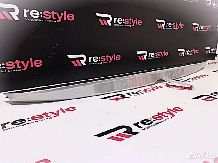 Спойлер На багажник Camry 50 / 55 Серебро 1E7