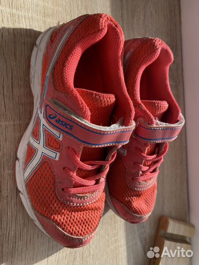 Кроссовки asics 31