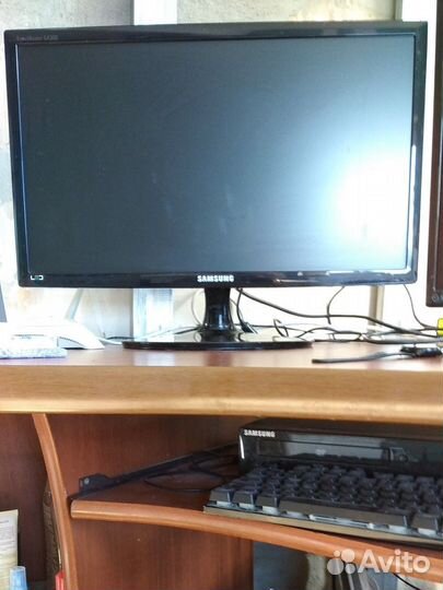Samsung syncmaster SA300