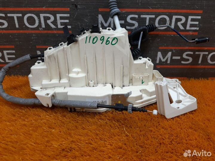 Замок двери передний левый Mercedes-Benz S-Class