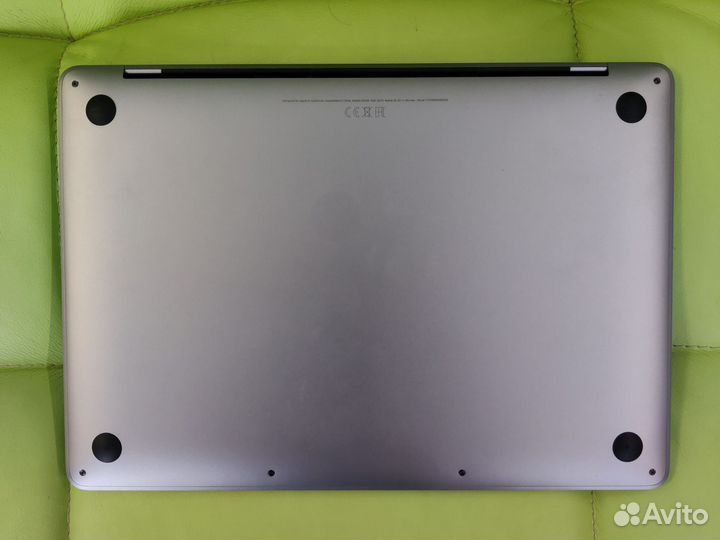 MacBook pro 13 M1 2020 8/256gb