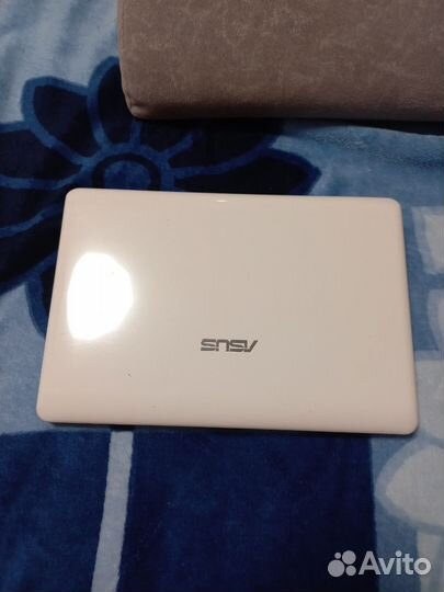 Ноутбук asus