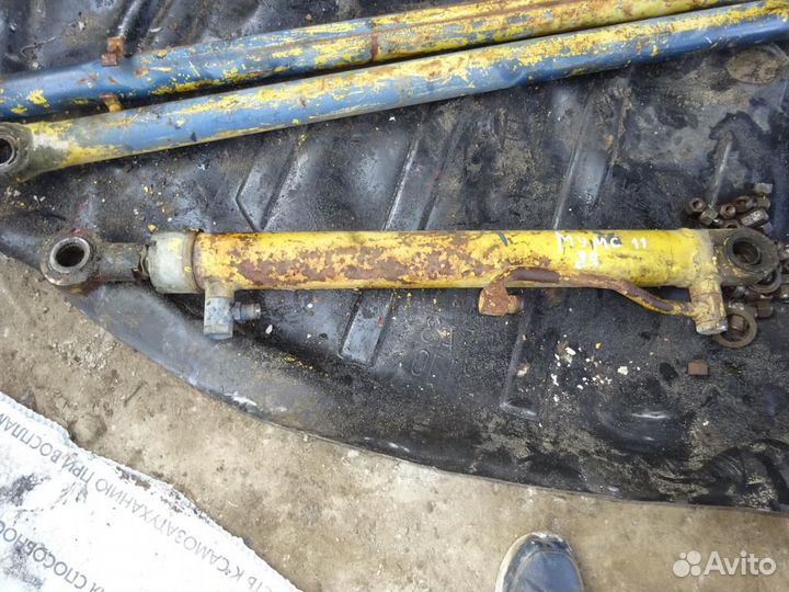 Гидроцилиндр стрелы барс мумс-11