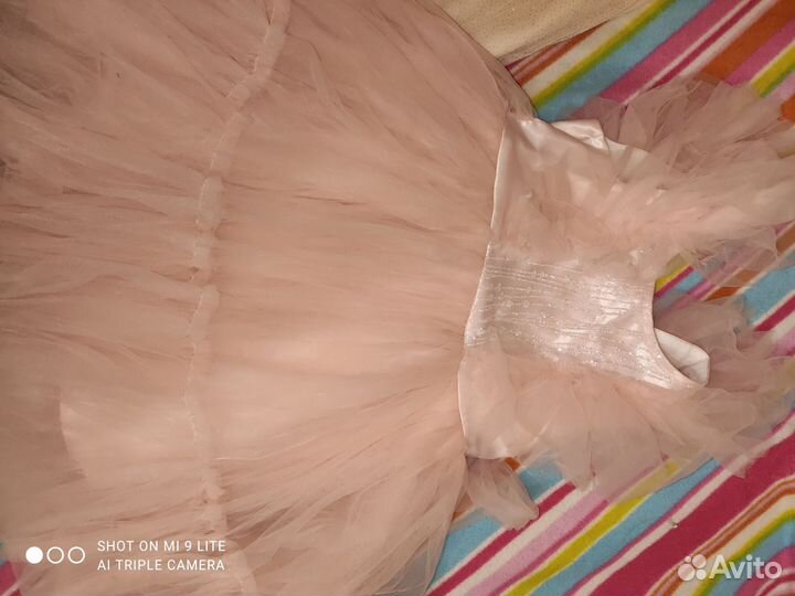 Платье праздничное