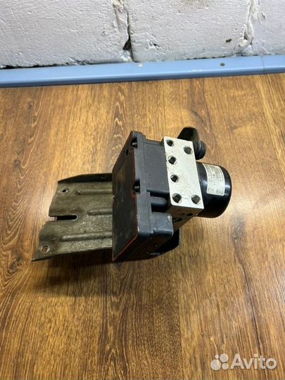 Блок ABS Volvo Xc90 внедорожник 2.9 2004