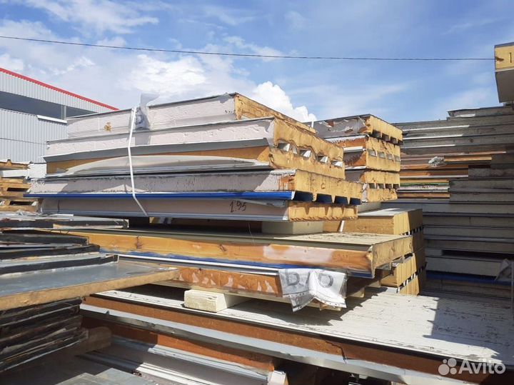 Сэндвич-панели 30000 м2 в наличии