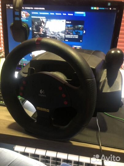 Игровой руль logitech momo racing