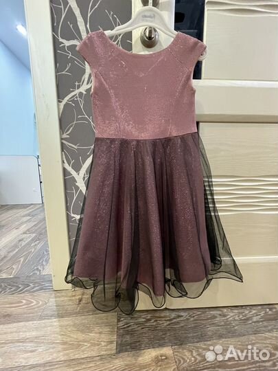 Нарядное платье для девочки 122 128