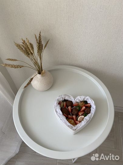 Подарочные мини букеты, клубника в шоколаде