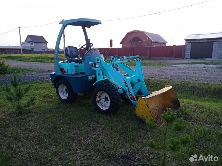 Фронтальный погрузчик Yanmar V3-2, 1996