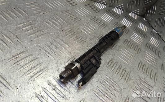 Форсунка бензиновая BMW 5 F10/F11 (3BA03B702)