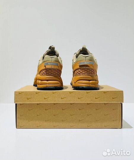 Nike air zoom vomero 5 roam