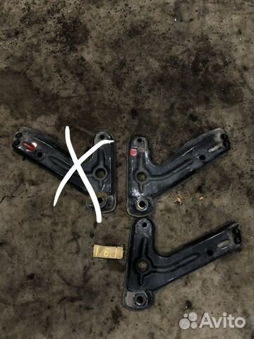 Кронштейн подрамника jeep wk2 grand cherokee