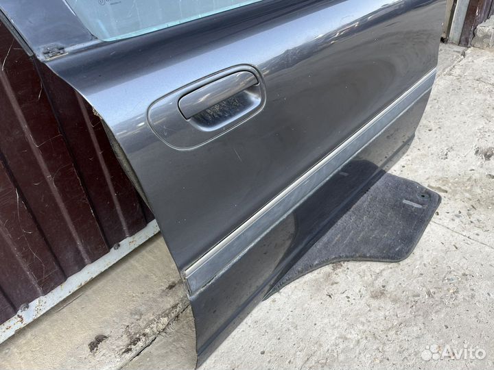 Дверь передняя правая Volvo S80/99-06г