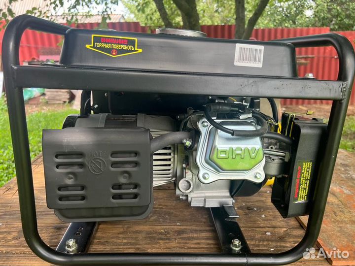 Бензиновый генератор Huter HT1000L