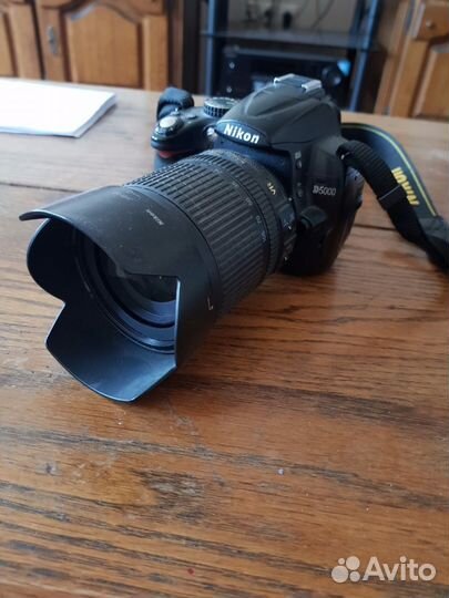 Nikon D5000 body 18-105
