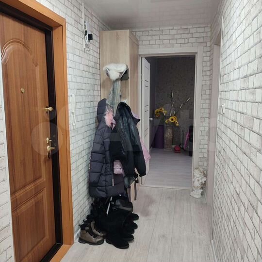 3-к. квартира, 54 м², 2/5 эт.