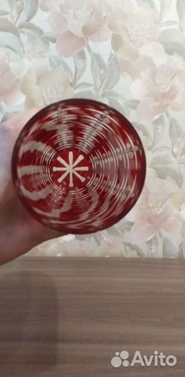 Хрустальная ваза