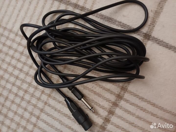 Микрофон динамический для караоке Defender MIC-130